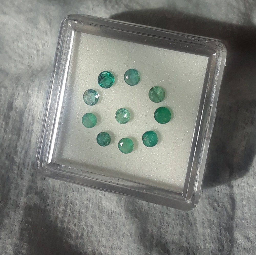 Emerald Gem!!!! - image 2